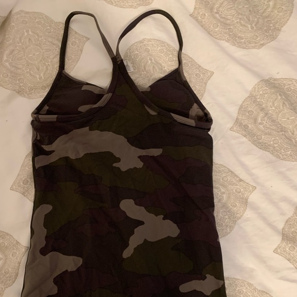 CAMOUFLAGE 💚🖤🤎 - Picture 2 of 2